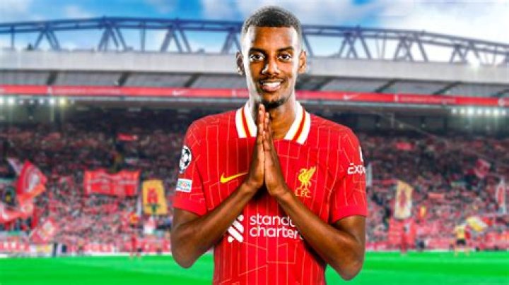 Alexander Isak salary per week at Newcastle United 1 alexander isak
