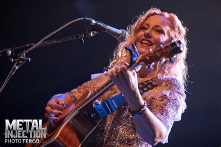 Anneke van Giersbergen Anneke van Giersbergen