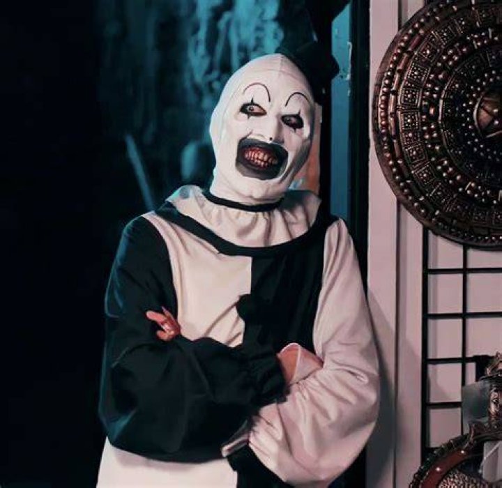 Art the Clown in Terrifier 2 is covered in blood.