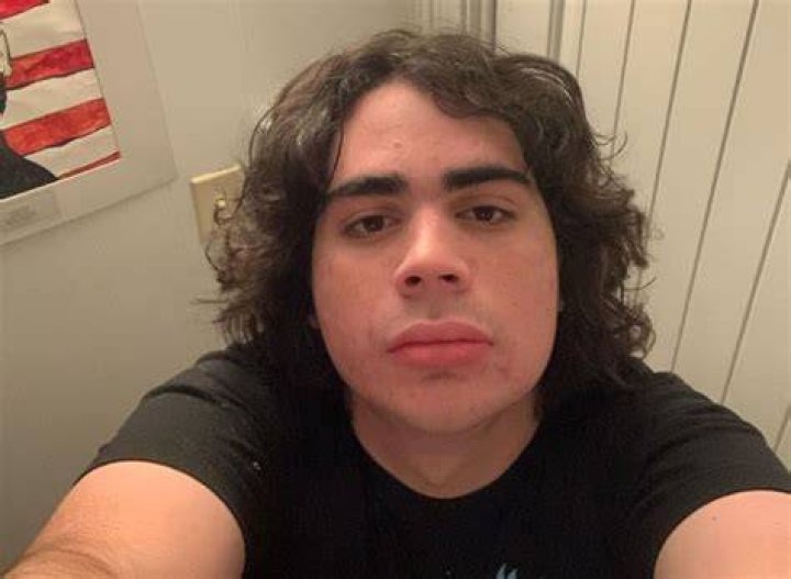 Where did Cyrus Arnold go to high school? 1 Cyrus Arnold sharing his selfie in October 2021