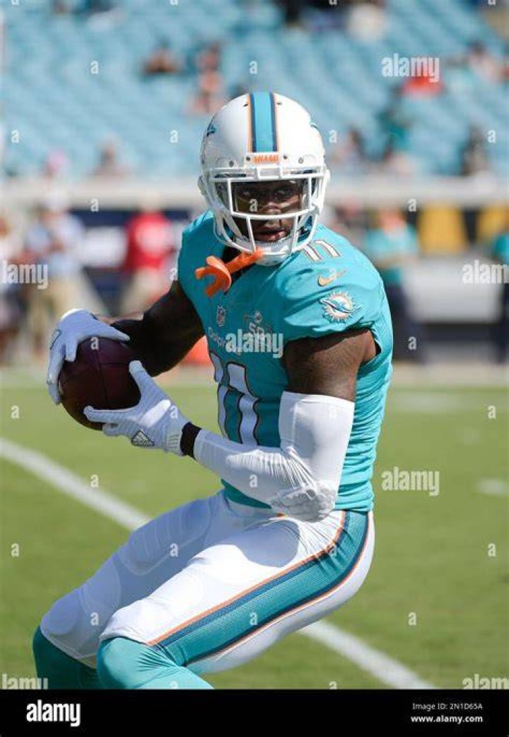 Where did DeVante Parker go to college? Did DeVante Parker play college football? 1 devante parker miami dolphins 2015 nfl draftjpg