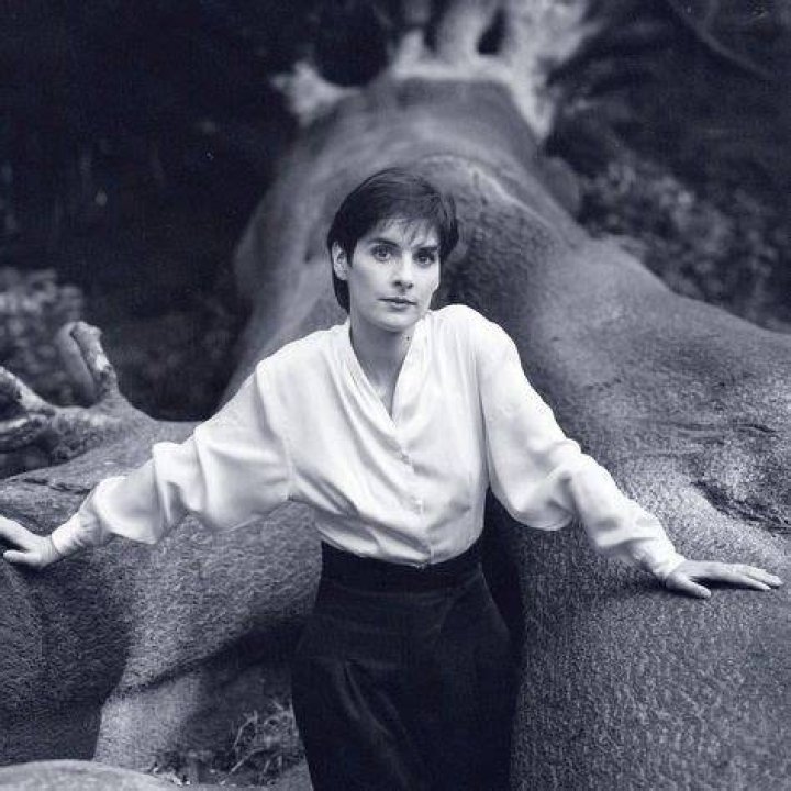 Enya Enya