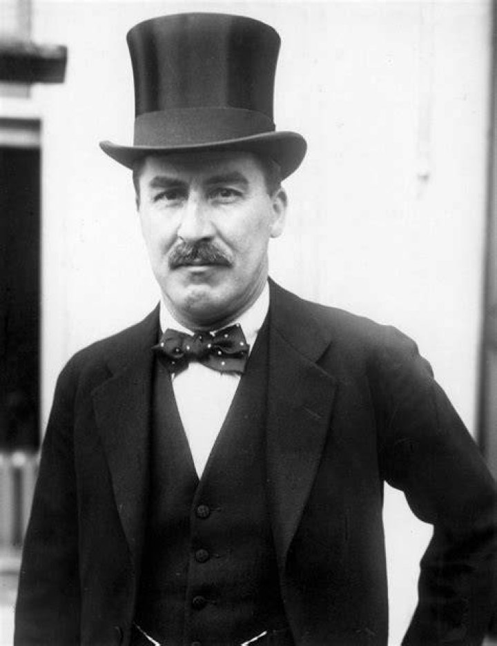 Howard Carter Biography