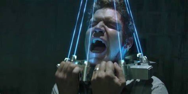 Jigsaw Laser Trap