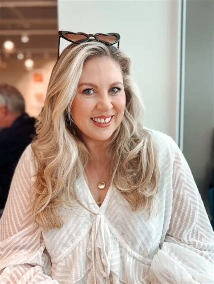 Louise Pentland Biography