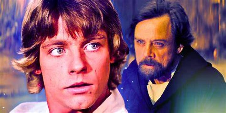 Mark Hamill/Max Lloyd-Jones as Luke Skywalker in 'The Mandalorian'