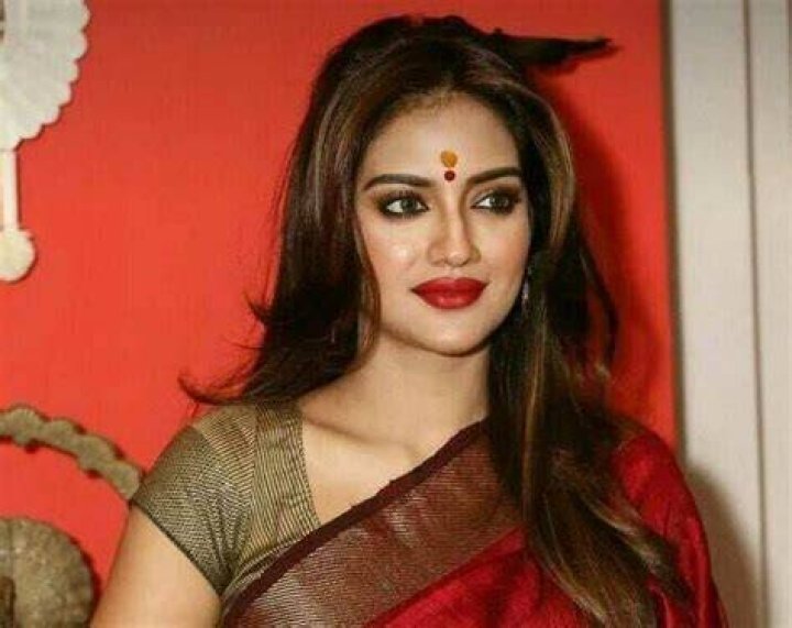 Nusrat Jahan Bra Size, Age, Weight, Height, Measurements