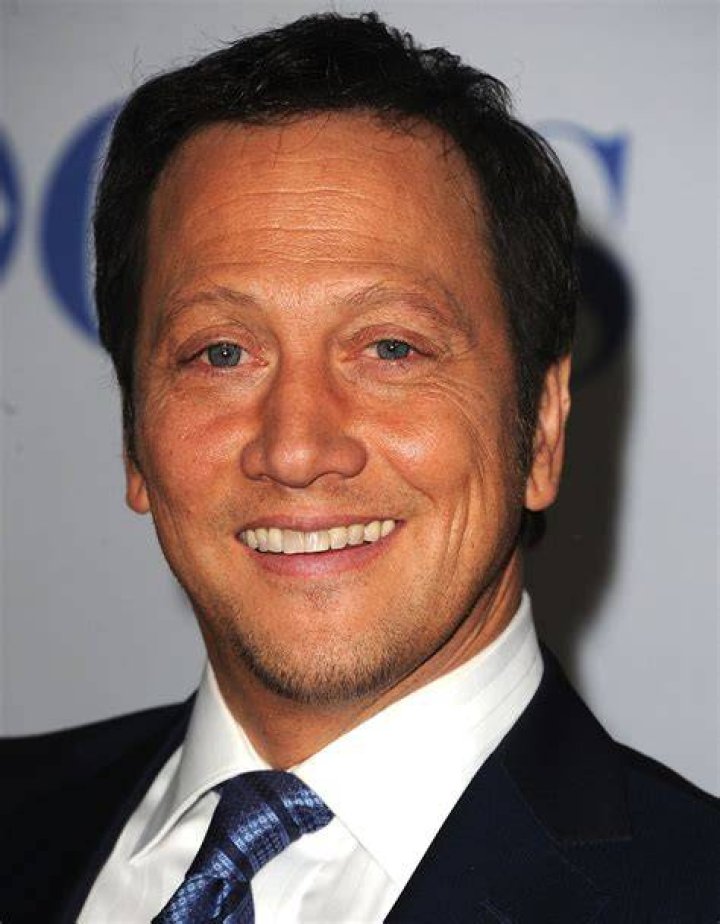 Are Rob Schneider and John Schneider brothers? 1 Rob Schneider