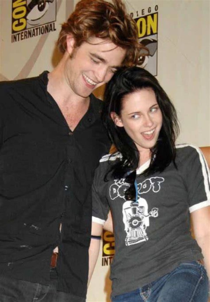 Robert Pattinson parents: Meet Richard and Clare Pattinson 1 RobertPattinson parents