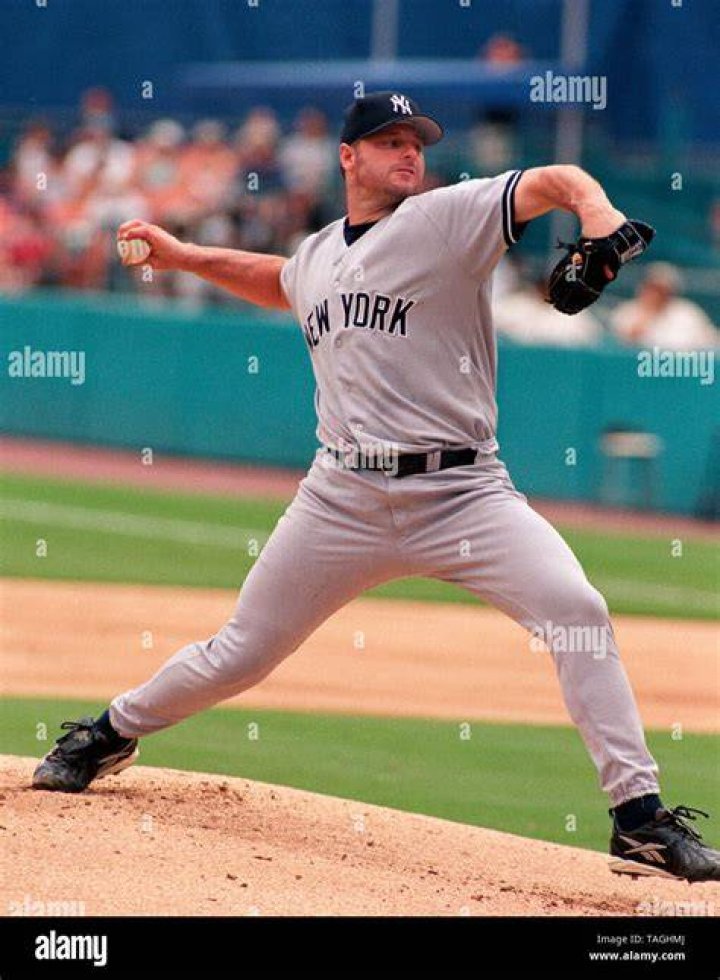 Roger Clemens Rookie Cards: How much is Roger Clemens baseball card worth? 1 Roger Clemens