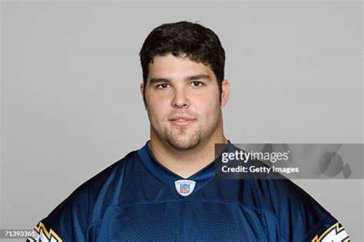 Shane Olivea wife: Who was Shane Olivea married to? 1 Shane Olivea